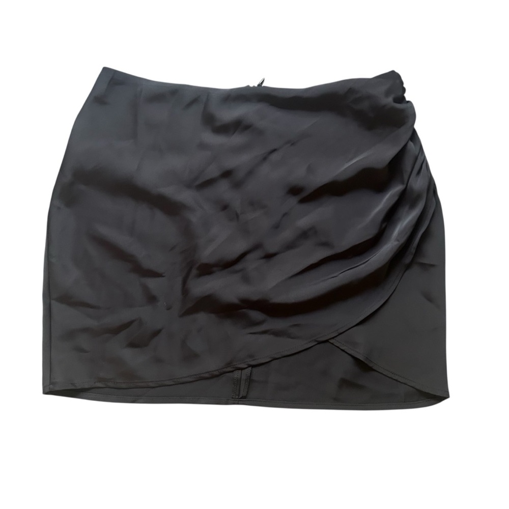 Forever 21 Black Ruched Mini Skirt